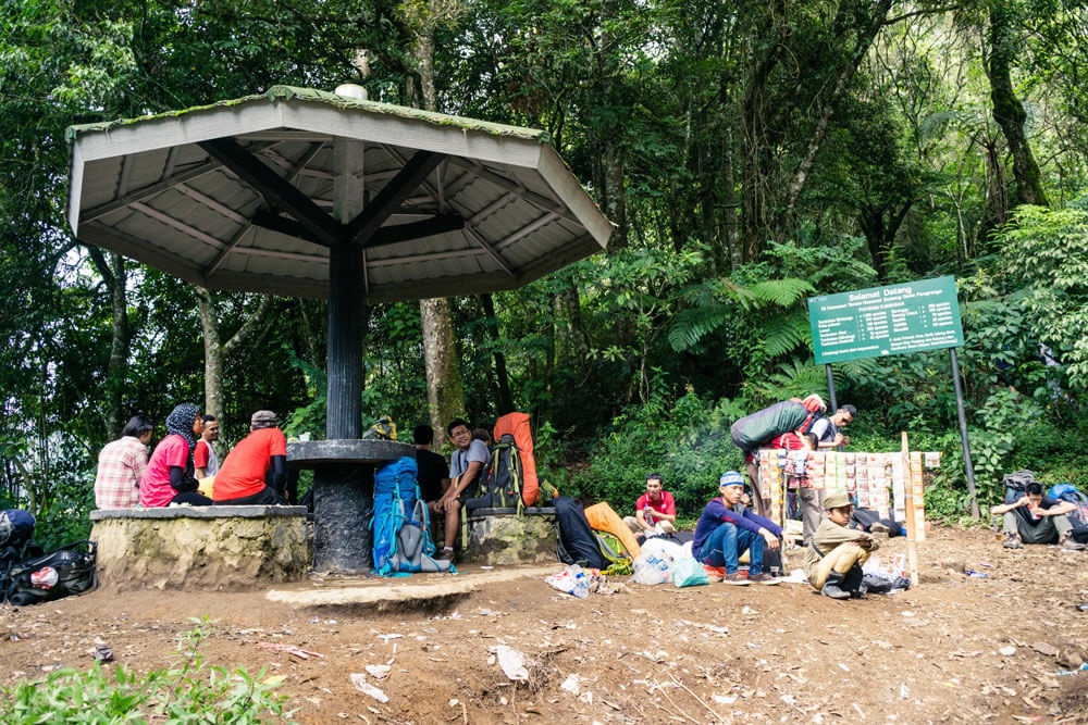 pos gunung gede